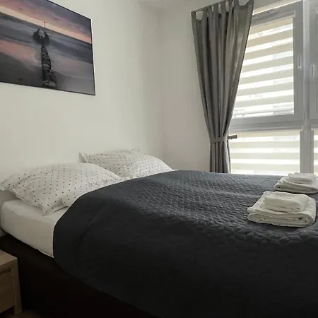 Falla Apartamenty- Ul Wiejska אוסטרוני מורסקי